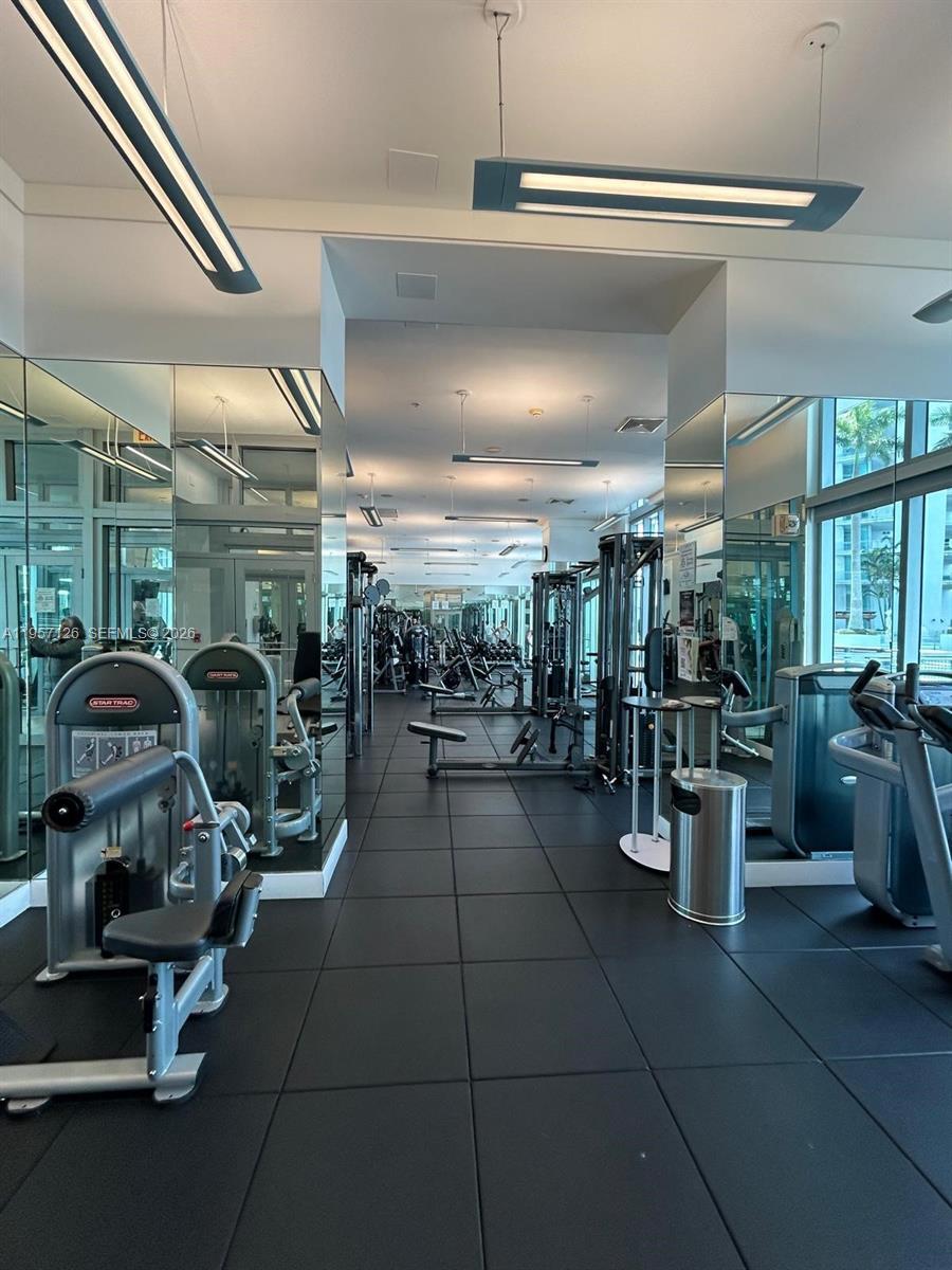 Building Photo - 90 SW 3rd St