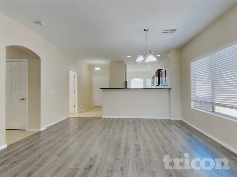 Building Photo - 37020 W Mondragone Ln