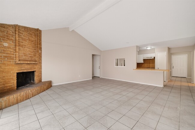 Building Photo - 4742 Tain Dr