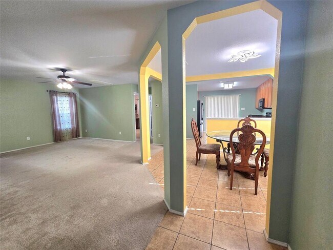Building Photo - 133 Hillhouse Ln