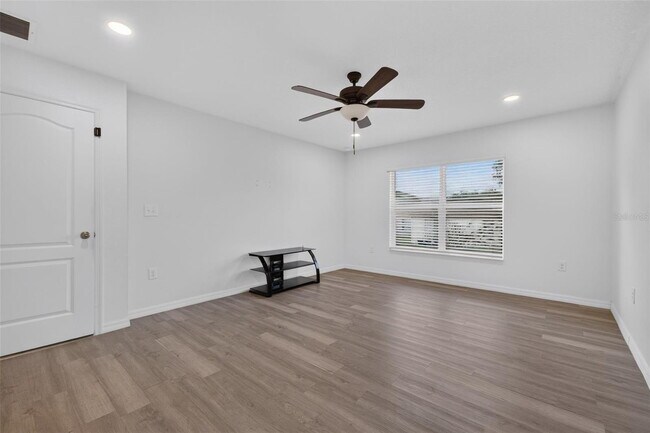 Building Photo - 1097 Augustus Dr