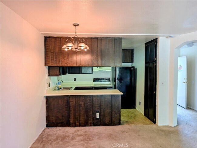 Building Photo - 6815 Remmet Ave