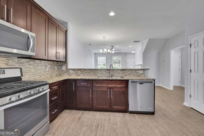Building Photo - 13491 Spring View Dr