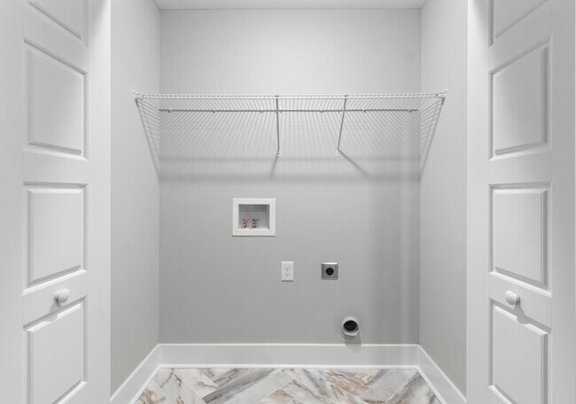 Building Photo - 303 Jonathan Wade Cir