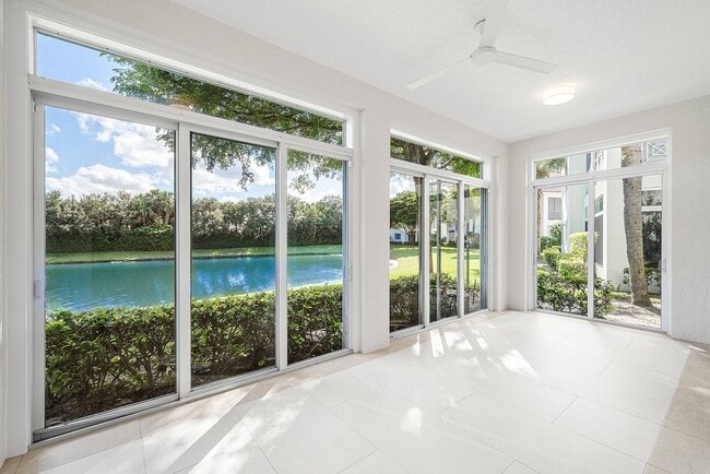 Building Photo - 106 Palm Bay Dr