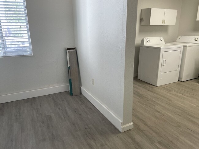 Building Photo - 741 S Allen St