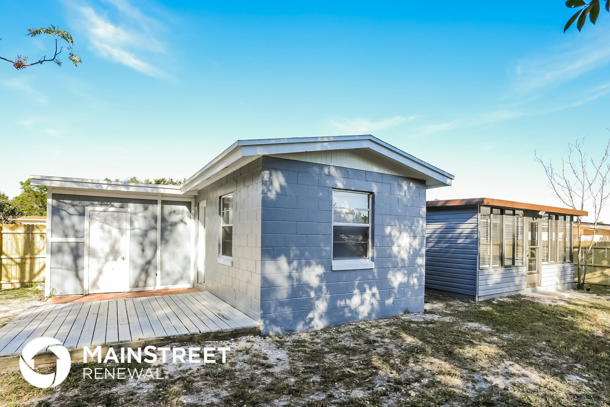 Building Photo - 1475 Daroca Dr