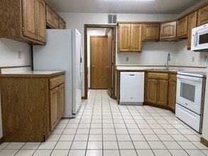 Building Photo - Candle Park West Townhomes - 1765