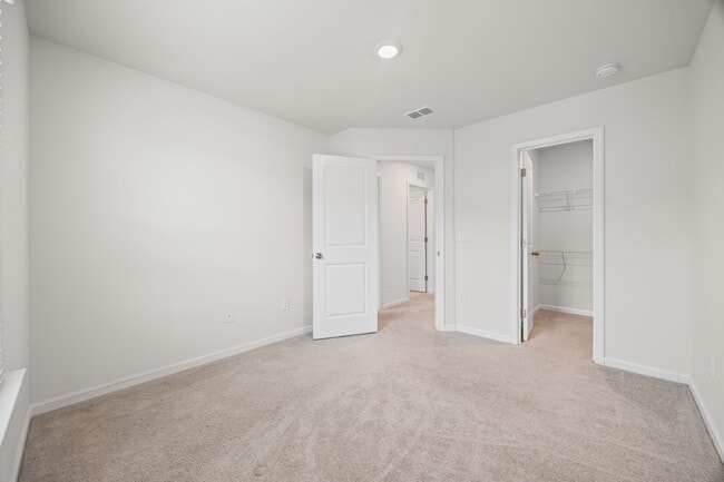 Building Photo - "Spacious 4-Bedroom Home Located In Desirable Walnut Creek Development"