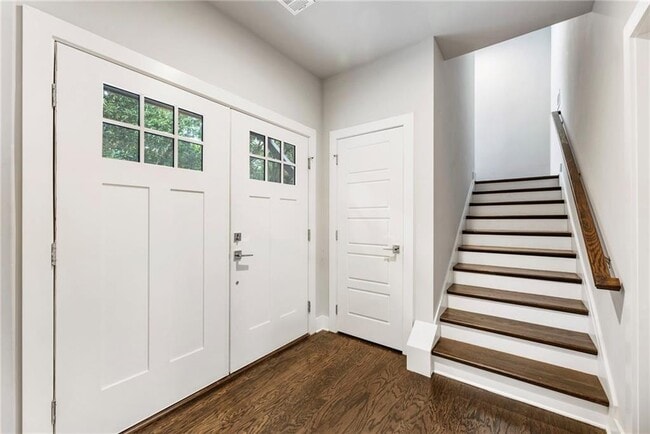 Building Photo - 1819 Huntington Hills Ln NW