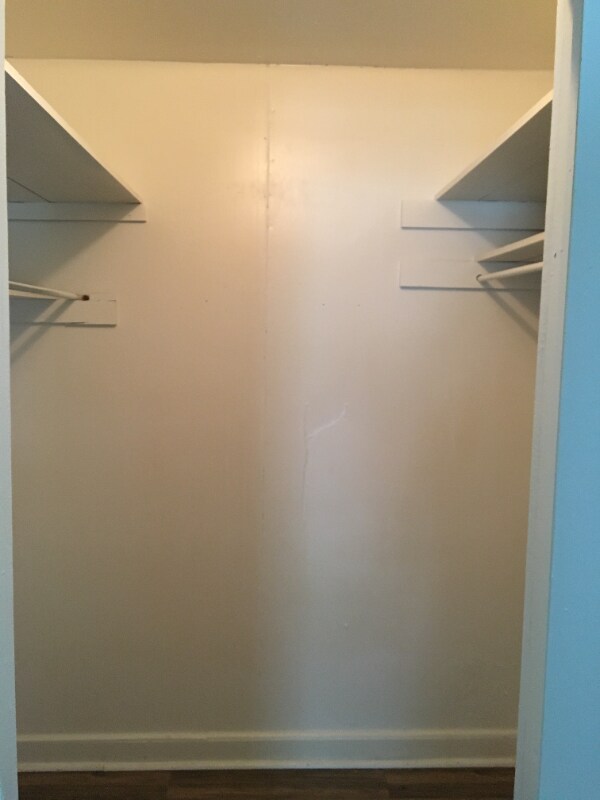 Building Photo - 707 N Lamar Ave