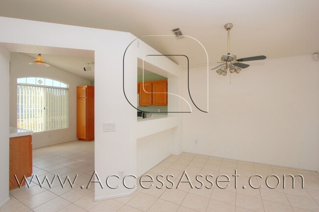 Building Photo - Charming 3 Bed/2 Bath Home In Wildomar!