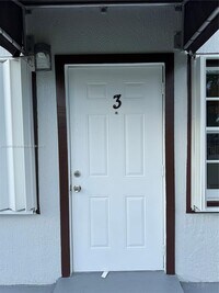 Building Photo - 555 NW 100th Terrace