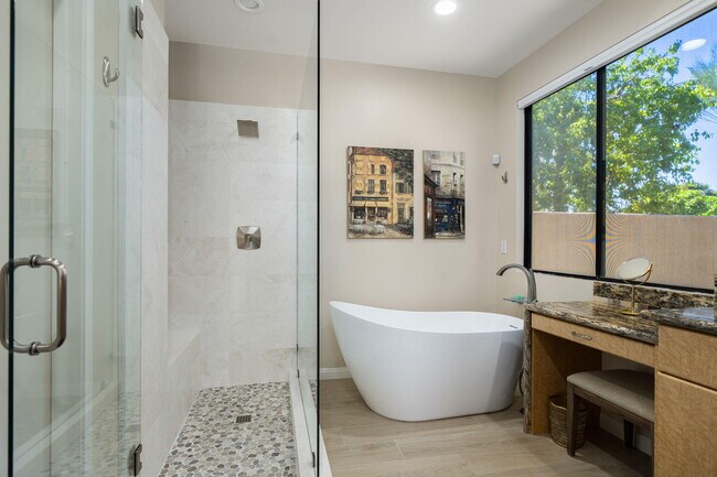 Building Photo - 75840 Sarazen Way