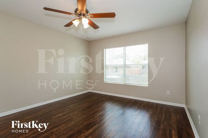 Building Photo - 3854 Falcon Crest Dr