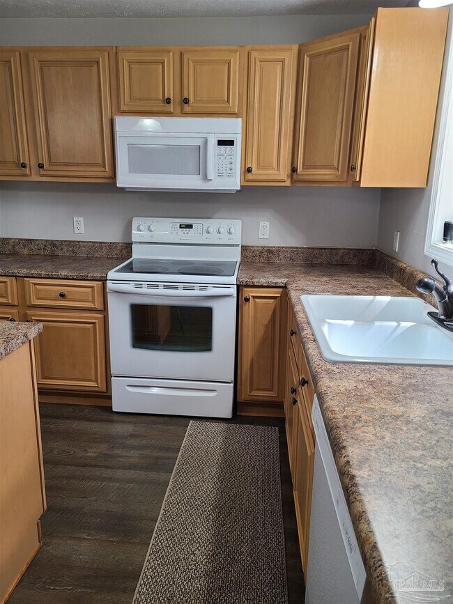 Building Photo - 3505 Oakcalla Dr