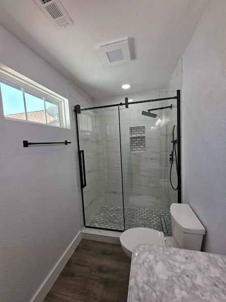 Building Photo - 845 Topaz Ln