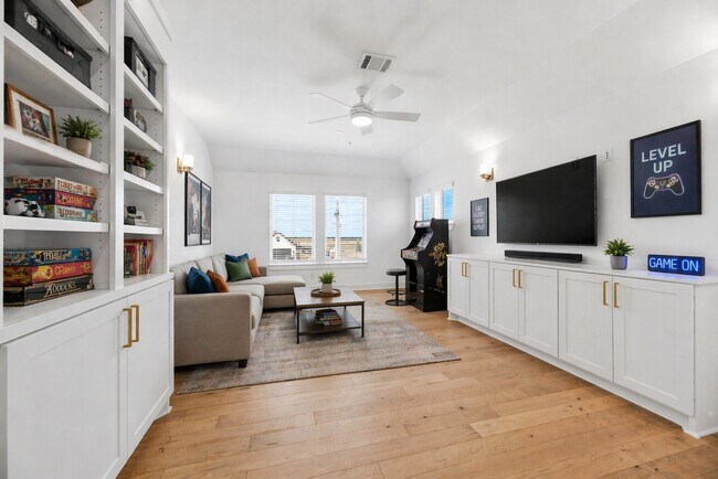 Building Photo - 541 Sprigtail Dr