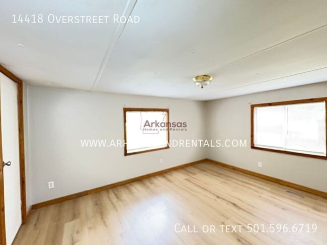 Building Photo - 14418 Overstreet Rd