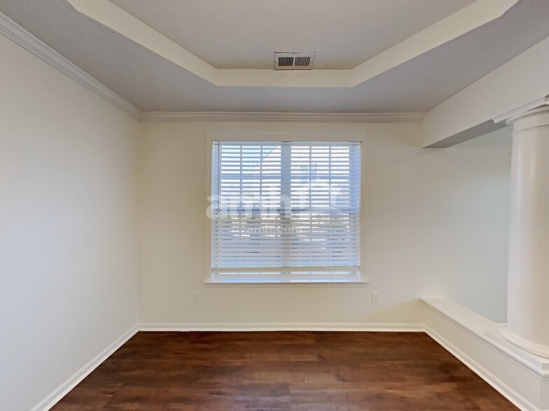 Building Photo - 2112 Coral Berry Ln