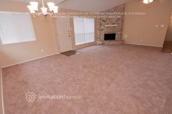 Building Photo - 7319 Echo Pines Dr