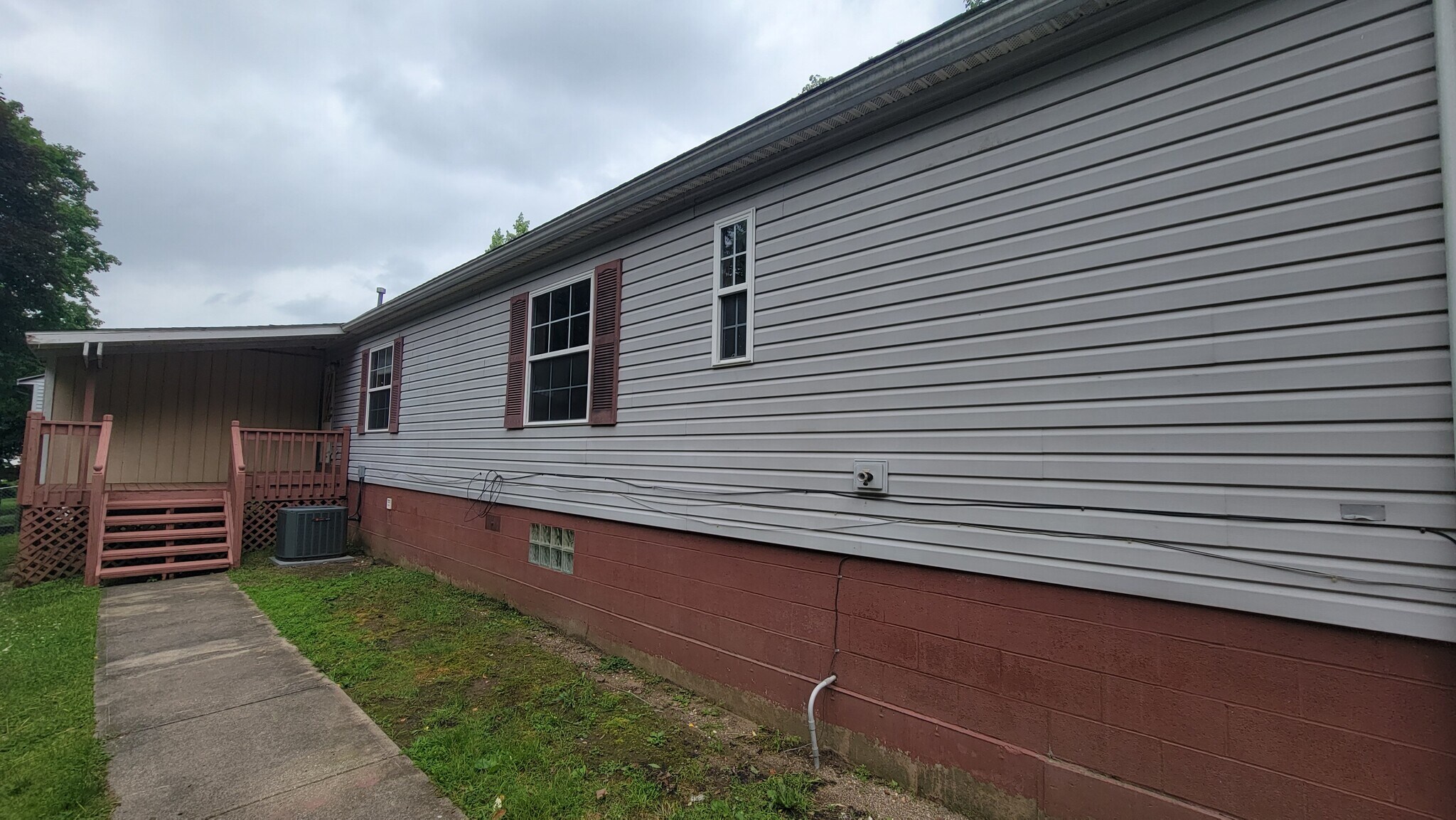 Building Photo - 1634 Hilda St