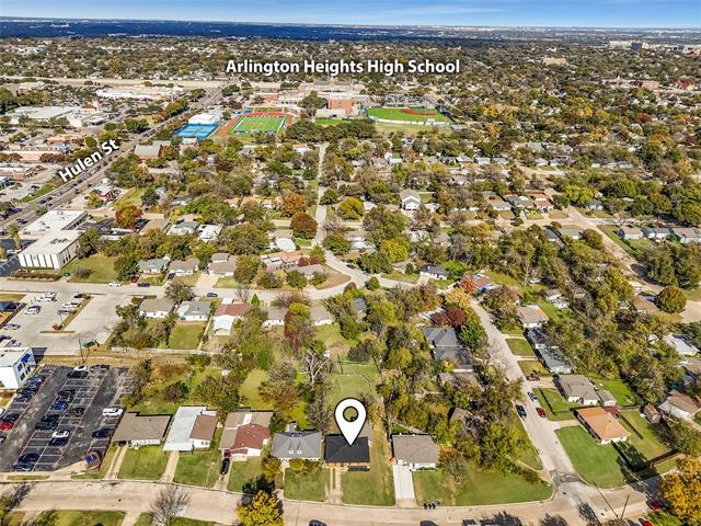 Building Photo - 4500 Wellesley Ave