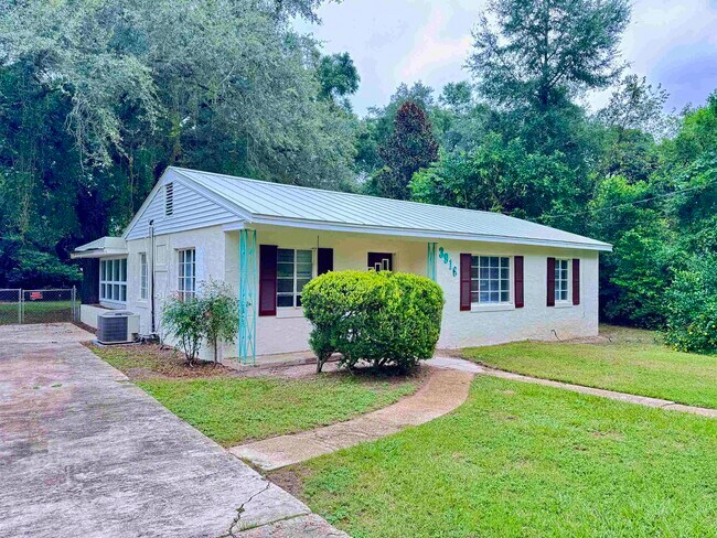 Primary Photo - 3916 Cates Ave