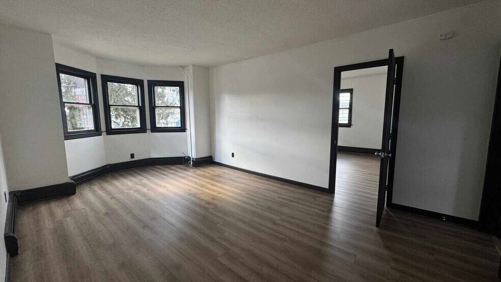 Building Photo - 1 Union St