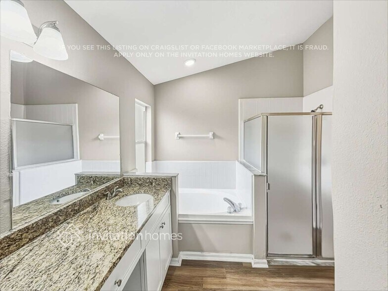 Building Photo - 2515 Clareside Dr