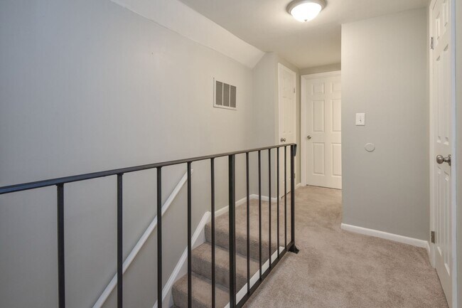 Building Photo - Completely Updated & Ready NOW!! 1-Car Attached Garage! Pet Friendly!