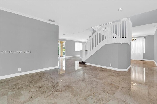 Building Photo - 1518 Maple Dr