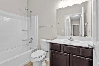 Building Photo - 1028 White Birch Ln