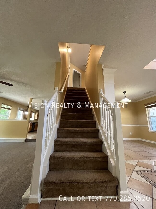 Building Photo - 4694 Glider Cir