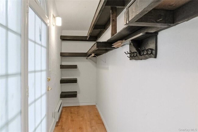 Building Photo - 378 Broadway