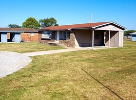 Building Photo - Beard Estates Rental Homes