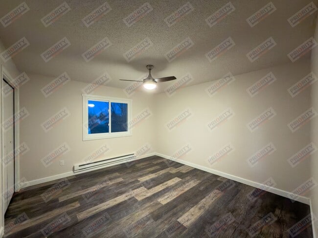 Building Photo - Single family home with a garage