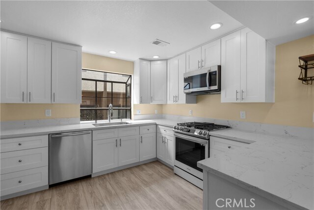 Building Photo - 7650 Topanga Canyon Blvd