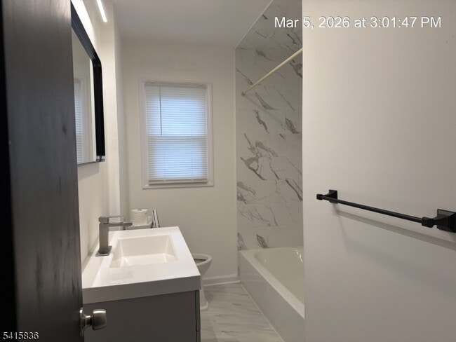 Building Photo - 900 Smith St