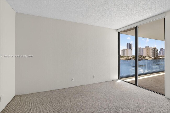 Building Photo - 19707 Turnberry Way