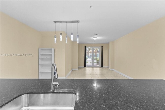 Building Photo - 1048 SW 147th Ave