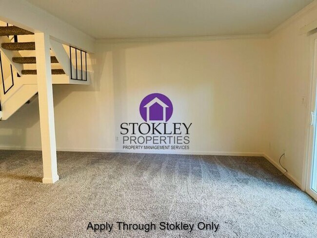 Building Photo - Stokley Properties Welcomes 1534 Parkwood ...