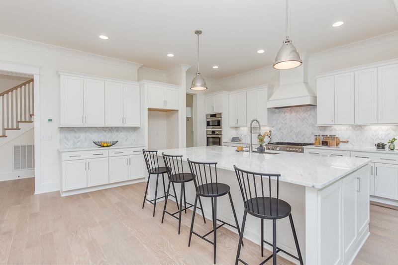 This photo is of a completed version of the same floor plan and same designer finishes - representative only. - 1945b Kimbark Dr