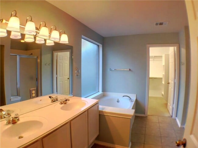Building Photo - 2308 Paradise Ridge Dr