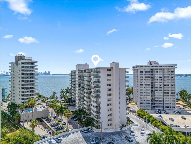 Building Photo - 1408 Brickell Bay Dr