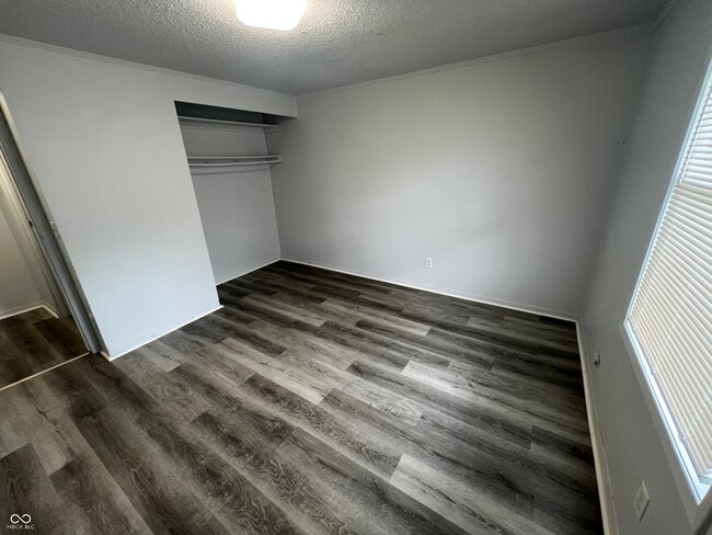 Building Photo - 2000 Indianapolis Rd