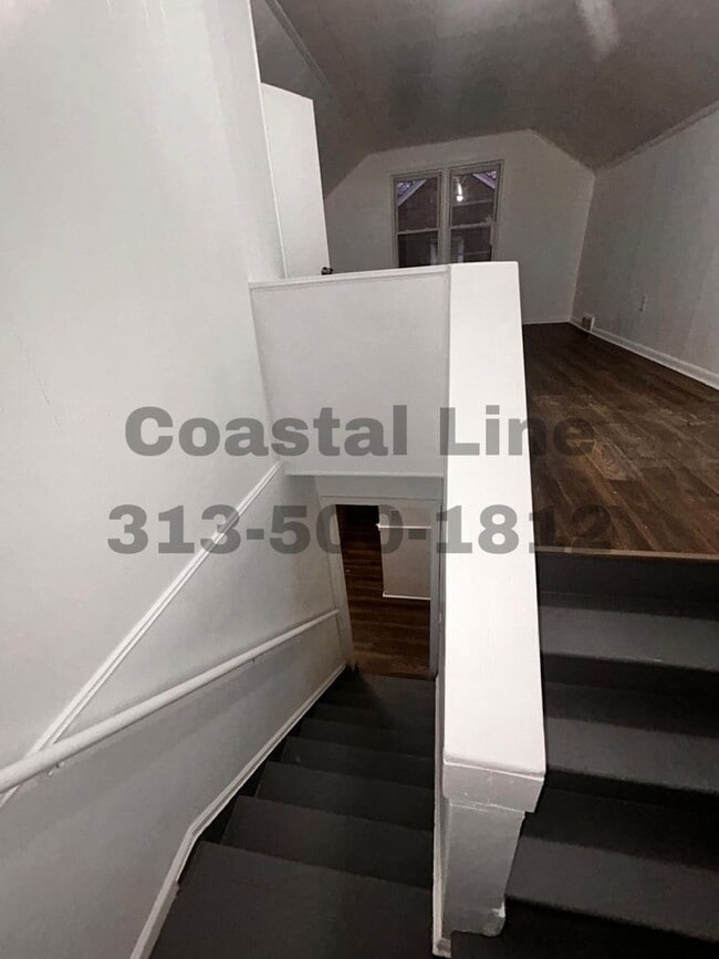 Building Photo - Cute 3 bedroom located on Detroit's East side