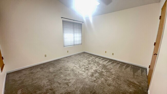 Building Photo - 4318 N 60th St