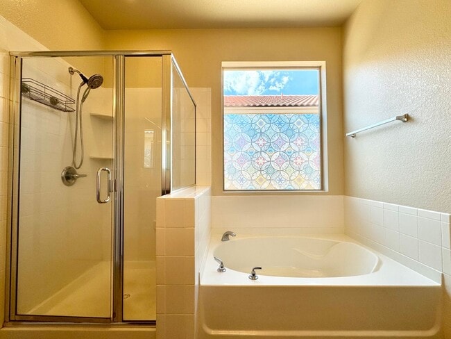 Building Photo - 3BR/2BA/2CG, 1617 sq.ft. rental in Sierra ...