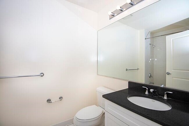 Building Photo - 4 Constellation Pl